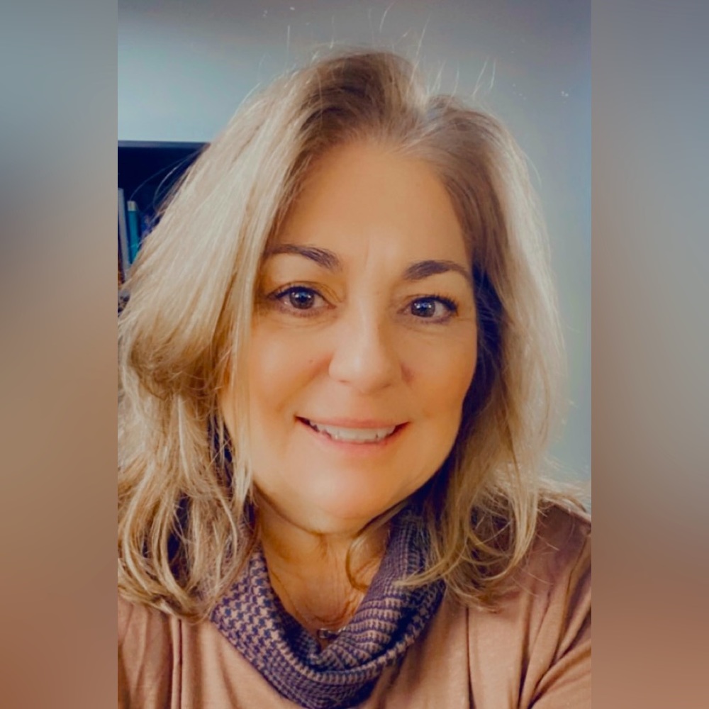 Meet your Posher, Leslie